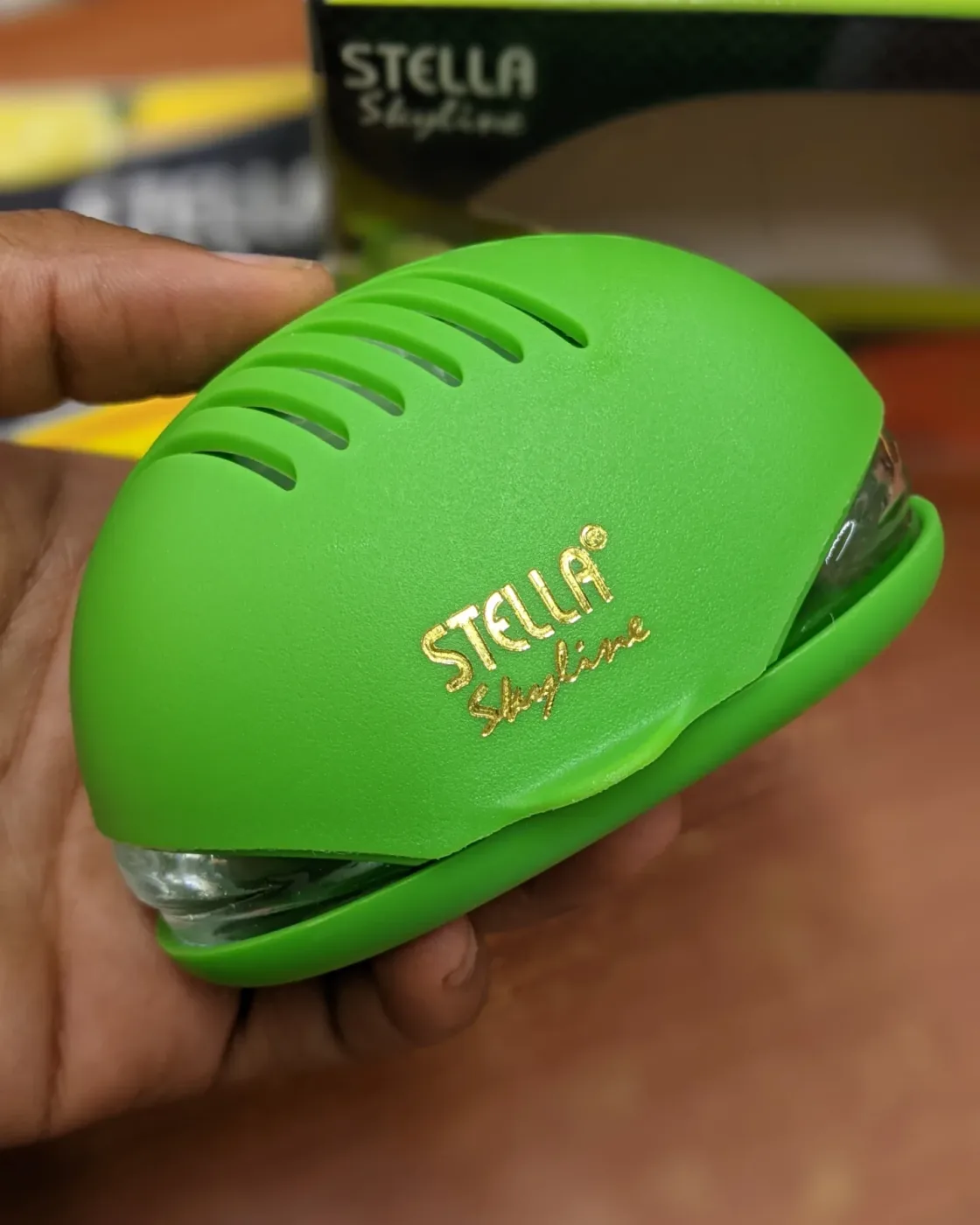 Stella Luxury Car Dashboard Air Freshener - Green