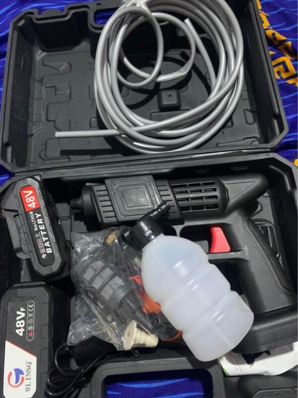 high-pressure car wash pump with a built-in pump