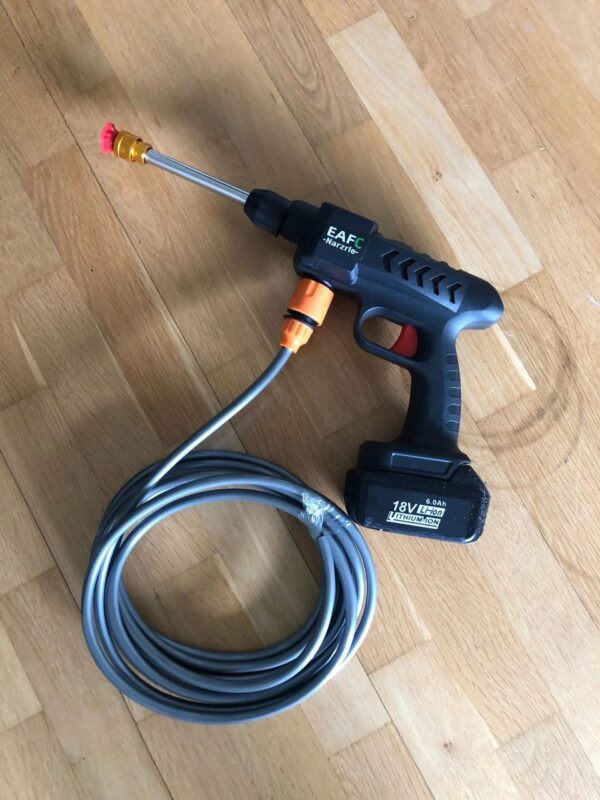 high-pressure car wash pump with a built-in pump